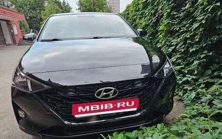 Hyundai Solaris II рестайлинг, 2022 год, 1 900 000 рублей, 3 фотография