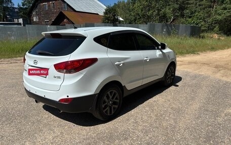 Hyundai ix35 I рестайлинг, 2010 год, 890 000 рублей, 4 фотография