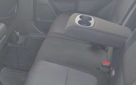 Mitsubishi Outlander III рестайлинг 3, 2018 год, 1 490 000 рублей, 9 фотография