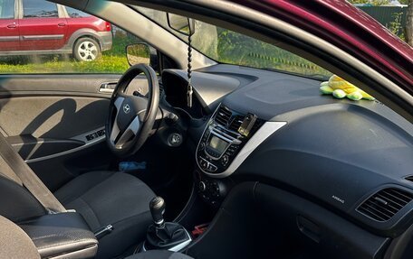 Hyundai Solaris II рестайлинг, 2014 год, 750 000 рублей, 7 фотография