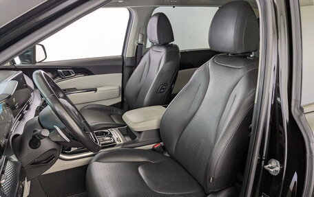 KIA Carnival, 2021 год, 3 750 000 рублей, 21 фотография