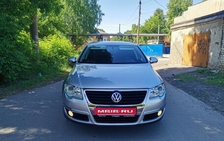 Volkswagen Passat B6, 2008 год, 1 050 000 рублей, 2 фотография