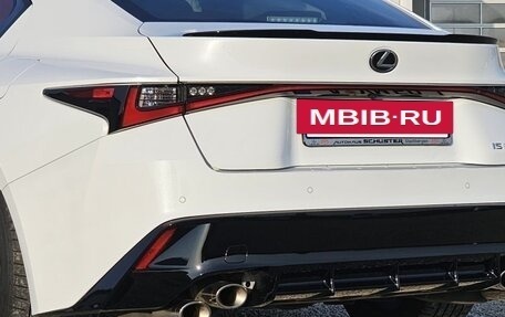 Lexus IS III, 2022 год, 3 570 000 рублей, 5 фотография