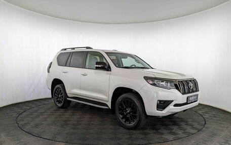 Toyota Land Cruiser Prado 150 рестайлинг 2, 2021 год, 6 400 000 рублей, 3 фотография