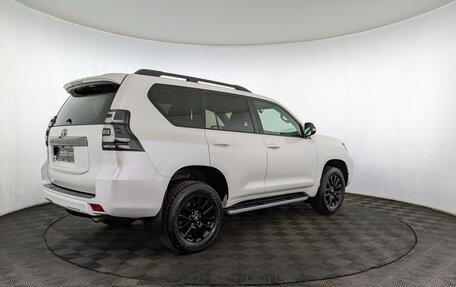Toyota Land Cruiser Prado 150 рестайлинг 2, 2021 год, 6 400 000 рублей, 5 фотография