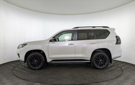 Toyota Land Cruiser Prado 150 рестайлинг 2, 2021 год, 6 400 000 рублей, 8 фотография
