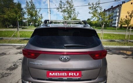 KIA Sportage IV рестайлинг, 2018 год, 1 900 000 рублей, 4 фотография