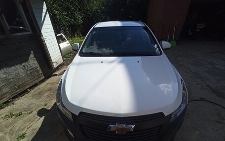 Chevrolet Cruze II, 2013 год, 645 000 рублей, 3 фотография