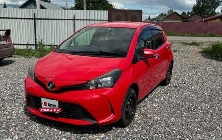 Toyota Vitz, 2014 год, 755 000 рублей, 2 фотография