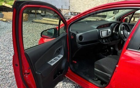 Toyota Vitz, 2014 год, 755 000 рублей, 9 фотография