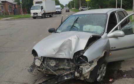 Opel Vita B, 2000 год, 70 000 рублей, 2 фотография