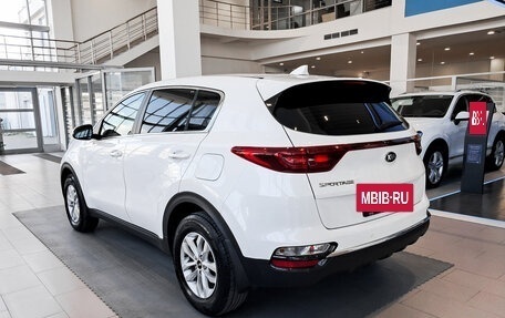 KIA Sportage IV рестайлинг, 2020 год, 2 149 000 рублей, 8 фотография