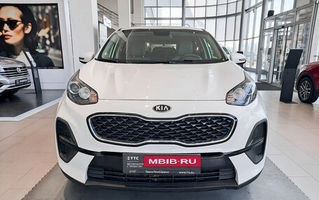 KIA Sportage IV рестайлинг, 2020 год, 2 149 000 рублей, 2 фотография