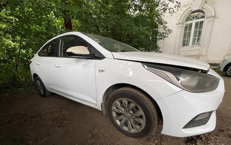 Hyundai Solaris II рестайлинг, 2017 год, 699 999 рублей, 2 фотография