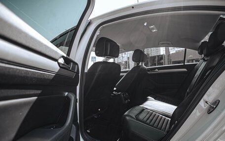 Volkswagen Passat B8 рестайлинг, 2019 год, 2 990 000 рублей, 9 фотография