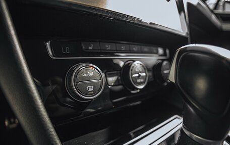 Volkswagen Passat B8 рестайлинг, 2019 год, 2 990 000 рублей, 15 фотография
