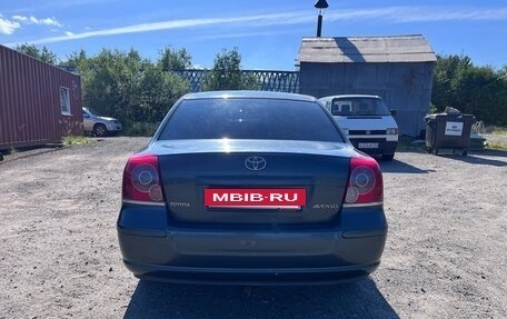 Toyota Avensis III рестайлинг, 2006 год, 680 000 рублей, 4 фотография