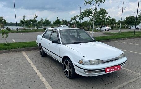 Toyota Carina, 1992 год, 255 000 рублей, 1 фотография