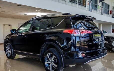 Toyota RAV4, 2018 год, 2 498 000 рублей, 5 фотография