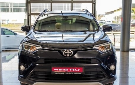 Toyota RAV4, 2018 год, 2 498 000 рублей, 2 фотография