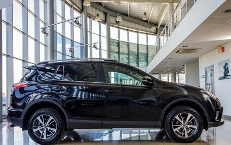 Toyota RAV4, 2018 год, 2 498 000 рублей, 8 фотография