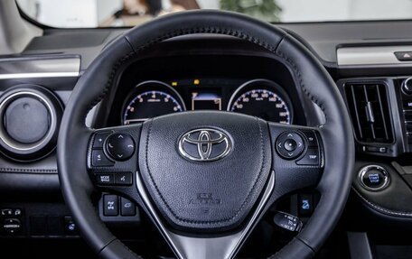 Toyota RAV4, 2018 год, 2 498 000 рублей, 16 фотография