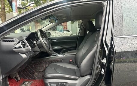 Toyota Camry, 2022 год, 2 440 000 рублей, 8 фотография