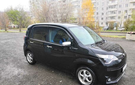 Toyota Spade, 2012 год, 900 000 рублей, 2 фотография