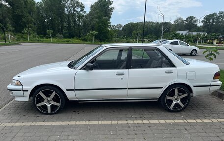 Toyota Carina, 1992 год, 255 000 рублей, 3 фотография