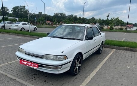 Toyota Carina, 1992 год, 255 000 рублей, 2 фотография