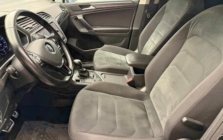 Volkswagen Tiguan II, 2018 год, 2 400 000 рублей, 9 фотография