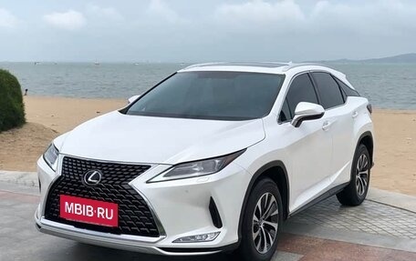 Lexus RX IV рестайлинг, 2022 год, 4 150 000 рублей, 2 фотография