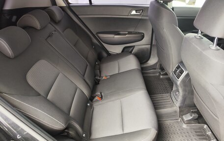 KIA Sportage IV рестайлинг, 2019 год, 2 100 000 рублей, 10 фотография