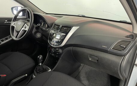 Hyundai Solaris II рестайлинг, 2013 год, 690 000 рублей, 12 фотография