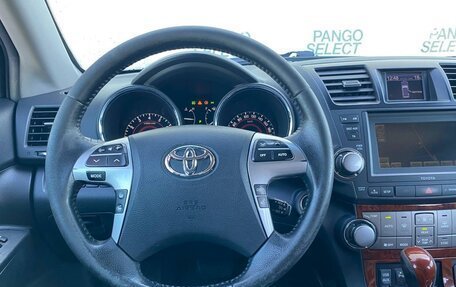 Toyota Highlander III, 2011 год, 1 590 000 рублей, 16 фотография