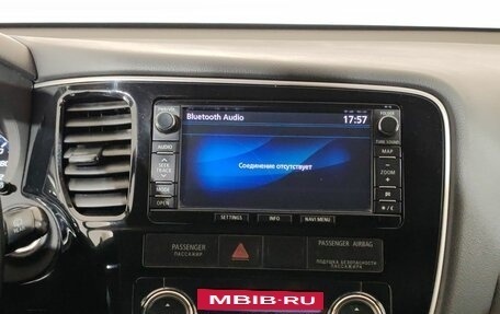 Mitsubishi Outlander III рестайлинг 3, 2014 год, 1 280 000 рублей, 11 фотография