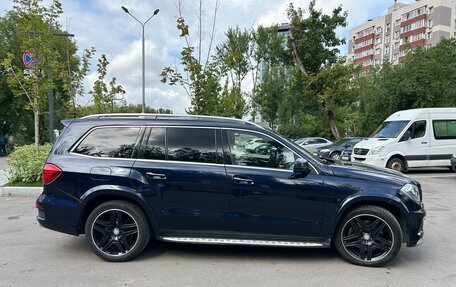 Mercedes-Benz GL-Класс, 2015 год, 3 600 000 рублей, 4 фотография