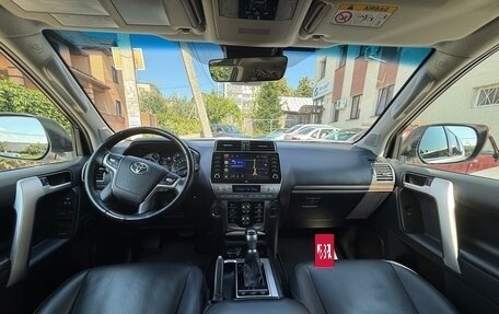 Toyota Land Cruiser Prado 150 рестайлинг 2, 2021 год, 8 500 000 рублей, 7 фотография