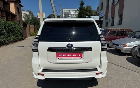 Toyota Land Cruiser Prado 150 рестайлинг 2, 2021 год, 8 500 000 рублей, 4 фотография