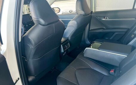 Toyota Camry, 2024 год, 5 650 000 рублей, 14 фотография