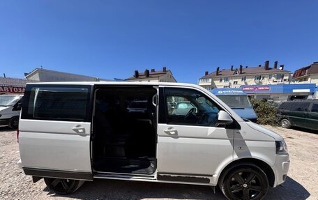Volkswagen Multivan T5, 2012 год, 1 700 000 рублей, 3 фотография