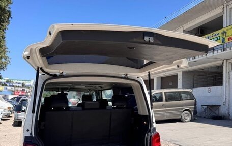 Volkswagen Multivan T5, 2012 год, 1 700 000 рублей, 17 фотография