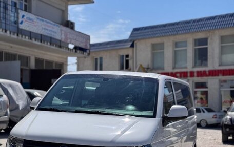Volkswagen Multivan T5, 2012 год, 1 700 000 рублей, 21 фотография