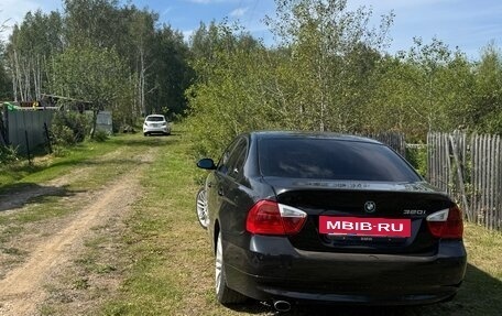 BMW 3 серия, 2005 год, 890 000 рублей, 14 фотография