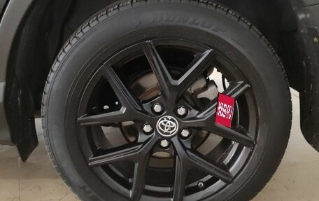 Toyota RAV4, 2019 год, 2 790 000 рублей, 21 фотография