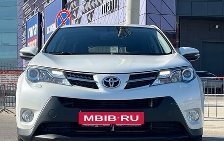 Toyota RAV4, 2015 год, 2 197 000 рублей, 5 фотография