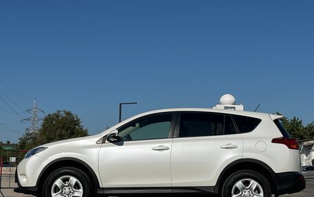 Toyota RAV4, 2015 год, 2 197 000 рублей, 14 фотография