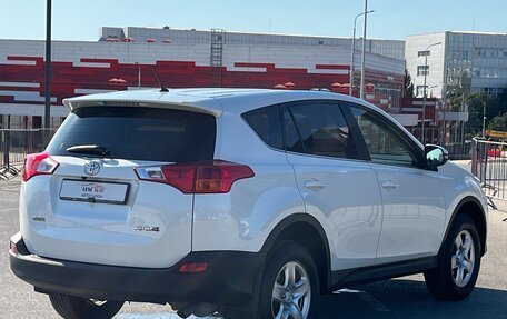 Toyota RAV4, 2015 год, 2 197 000 рублей, 22 фотография