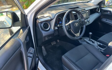 Toyota RAV4, 2015 год, 2 197 000 рублей, 24 фотография