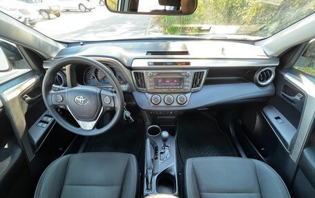 Toyota RAV4, 2015 год, 2 197 000 рублей, 28 фотография